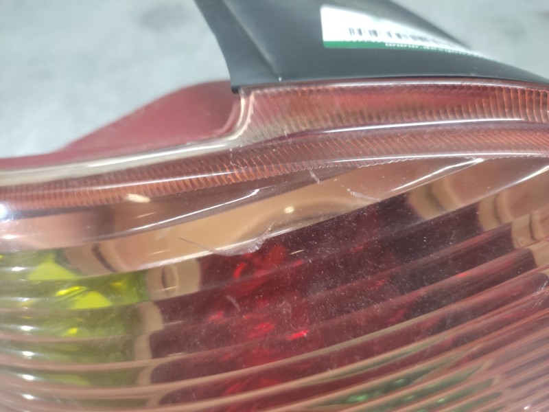 Recambio de piloto trasero izquierdo para peugeot 206 berlina xt referencia OEM IAM   