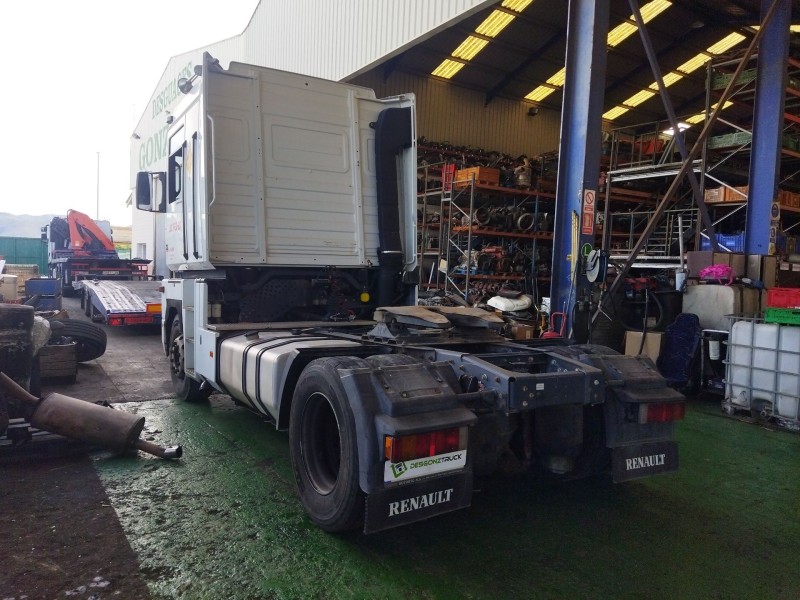 renault serie t del año 2002