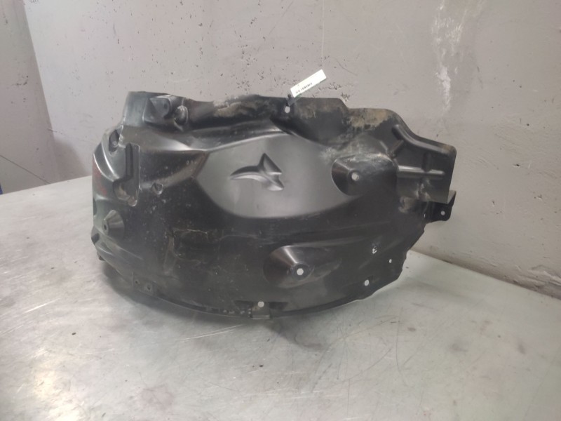 Recambio de paso rueda izquierdo para land rover discovery v6 td se referencia OEM IAM  DELANTERO 