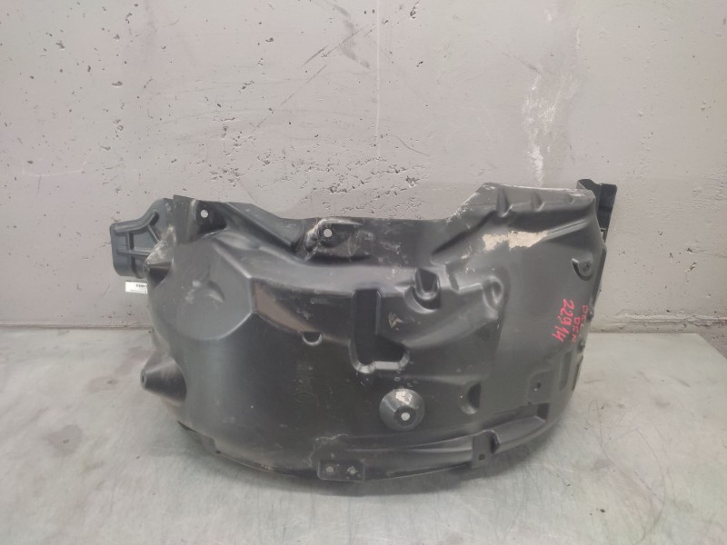 Recambio de paso rueda derecho para land rover discovery v6 td se referencia OEM IAM  DELANTERO 