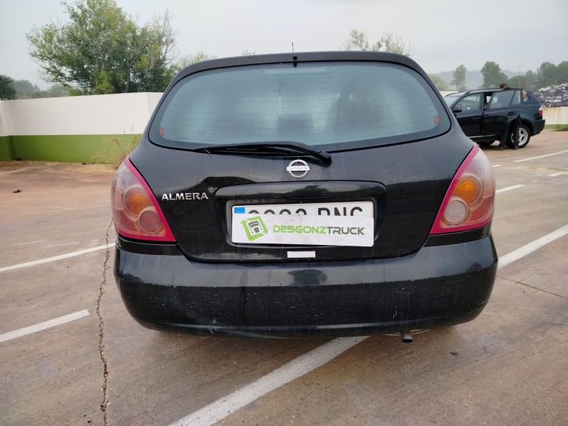 nissan almera ii (n16) del año 2000