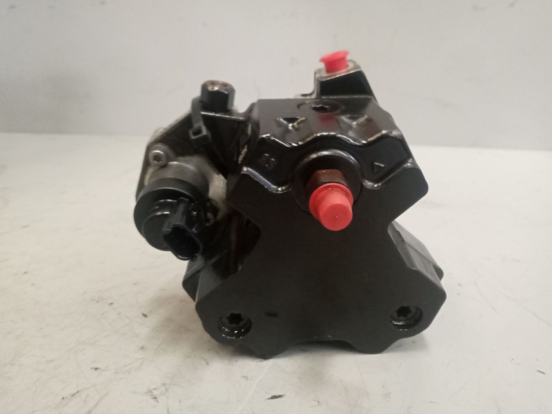 Recambio de bomba inyeccion para nissan daily iii caja/chasis 50 c 13 referencia OEM IAM 0445020046  