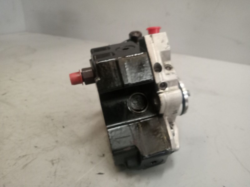 Recambio de bomba inyeccion para nissan daily iii caja/chasis 50 c 13 referencia OEM IAM 0445020046  