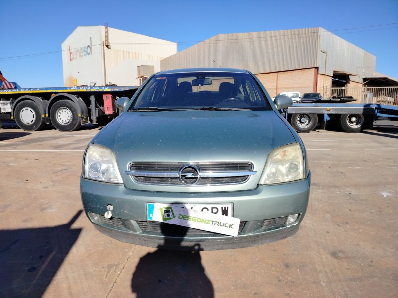 opel vectra c berlina del año 2004