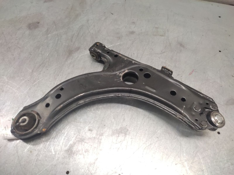 Recambio de brazo suspension inferior delantero izquierdo para seat leon (1m1) 1.9 tdi referencia OEM IAM   