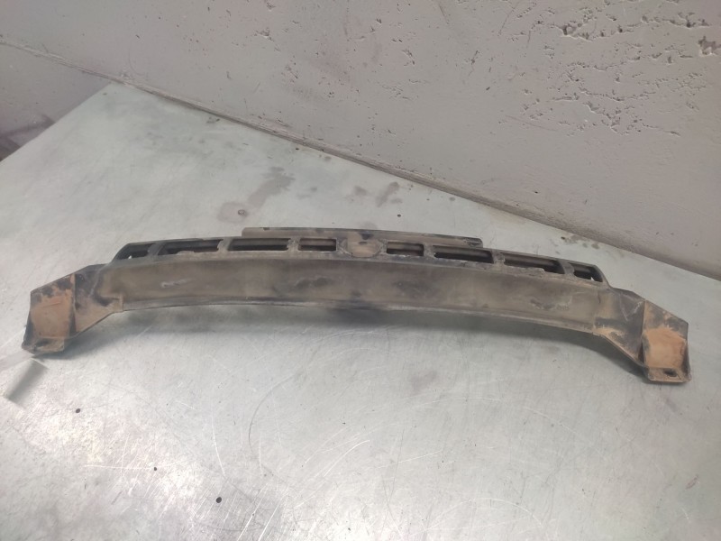 Recambio de soportes paragolpes para peugeot 207 sport referencia OEM IAM 9649681080  TRASERO CENTRAL