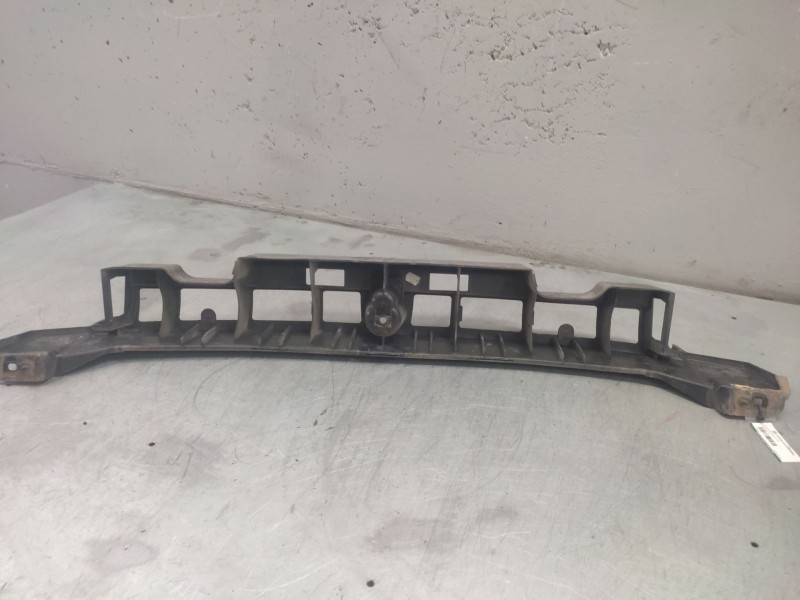 Recambio de soportes paragolpes para peugeot 207 sport referencia OEM IAM 9649681080  TRASERO CENTRAL