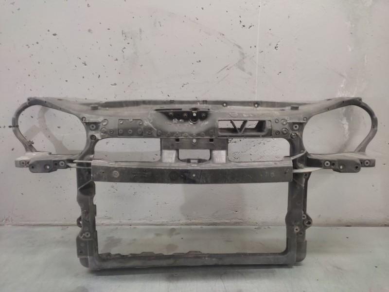 Recambio de panel frontal para volkswagen polo (9n1) gt referencia OEM IAM   