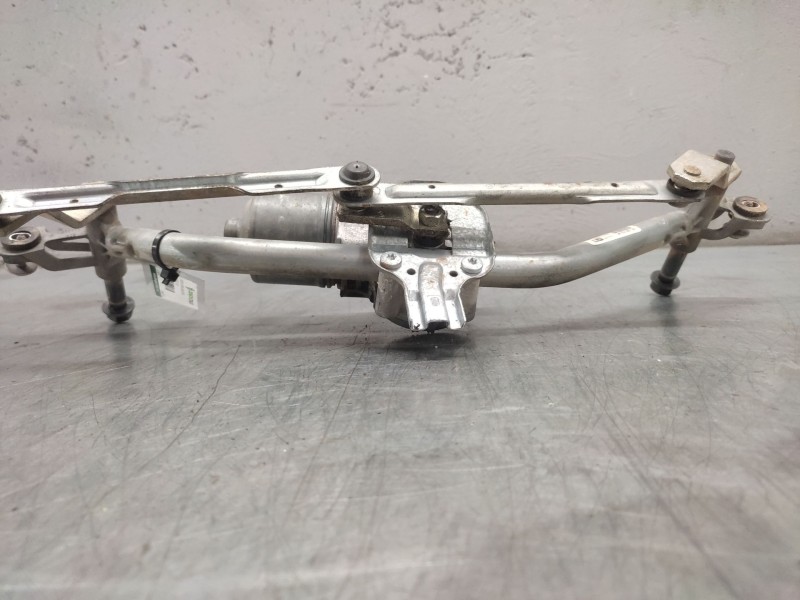 Recambio de motor limpia delantero para peugeot 207 sport referencia OEM IAM 0390241540  4 PINS