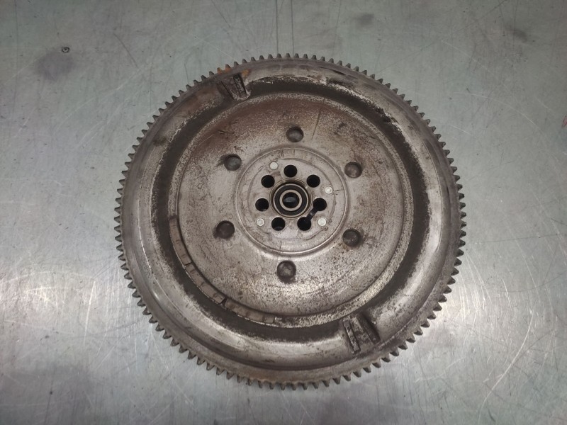 Recambio de volante motor para iveco daily combi 2.3 diesel cat referencia OEM IAM   