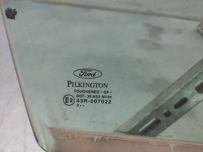 Recambio de luna delantera derecha para ford focus berlina (cak) ambiente referencia OEM IAM   