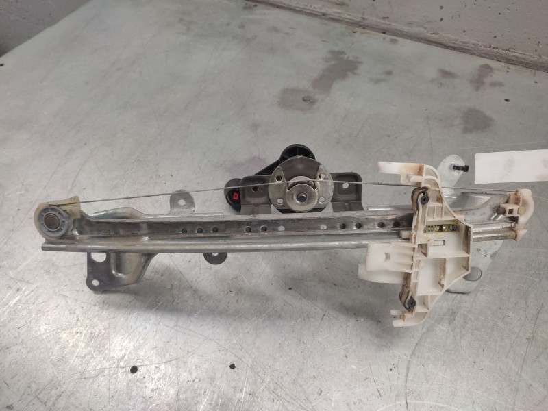Recambio de elevalunas trasero derecho para ford fusion (cbk) ambiente referencia OEM IAM  MANUAL 