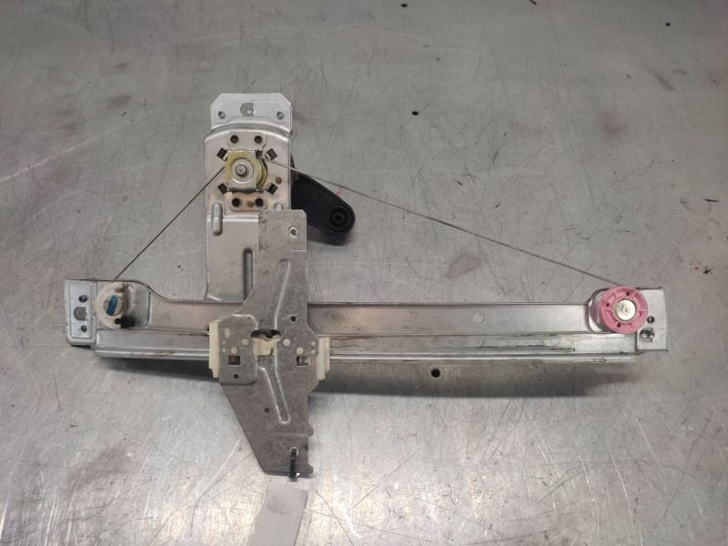 Recambio de elevalunas trasero izquierdo para peugeot 207 sport referencia OEM IAM 9650768180  