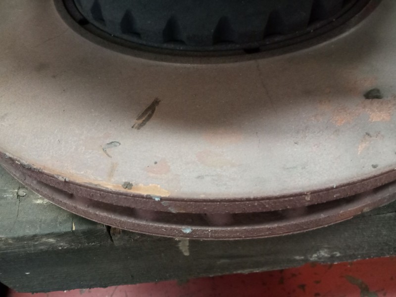 Recambio de buje delantero para renault magnum ab 2005 12.8 diesel referencia OEM IAM 7421022433  