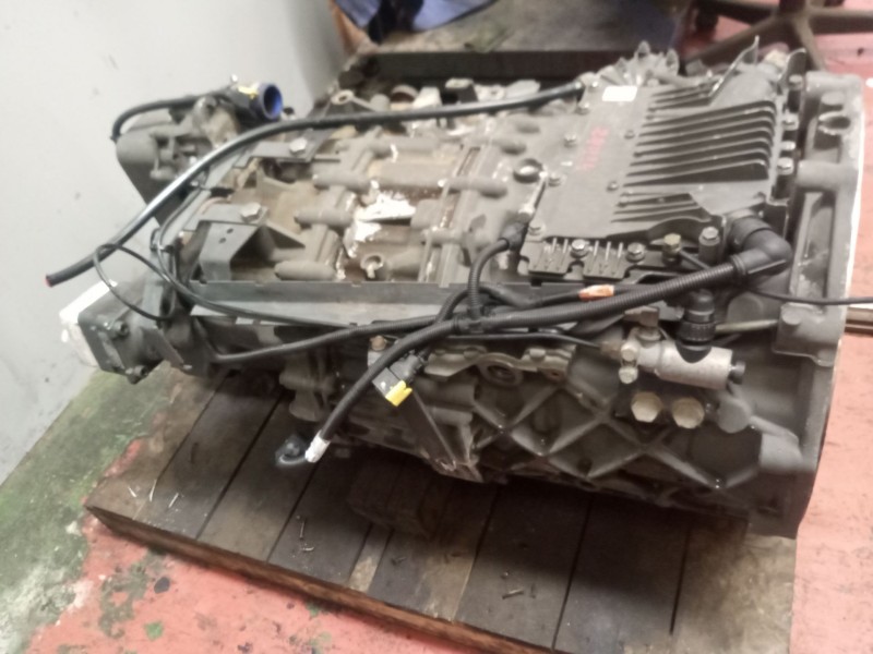 Recambio de caja cambios para daf serie xf105.xxx 12.9 diesel referencia OEM IAM 12AS2331TD 1915827 1353041042