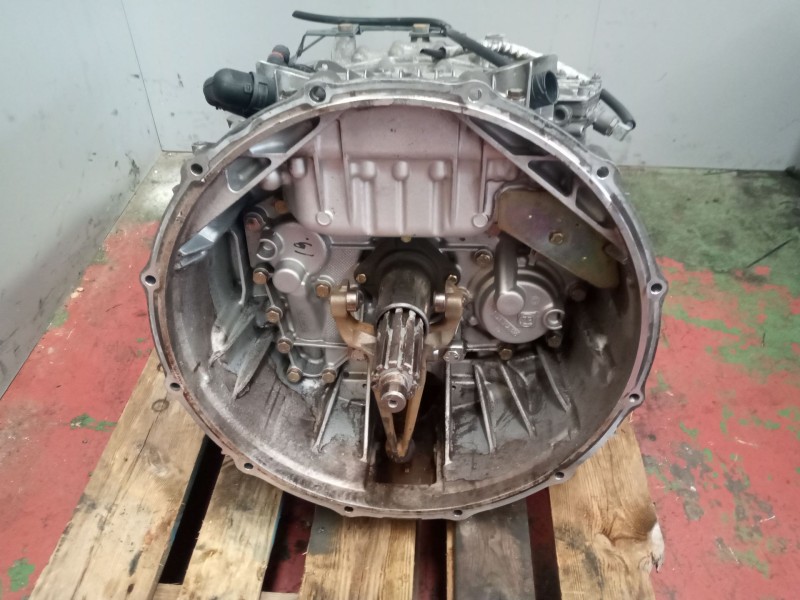 Recambio de caja cambios para daf xf 105 105.460 referencia OEM IAM 12AS2330TD 1681741 1353031005