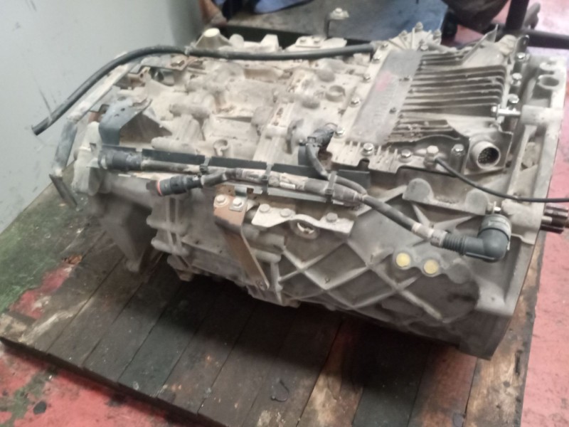 Recambio de caja cambios para daf serie xf105.xxx 12.9 diesel referencia OEM IAM 12AS2331TD 1681737 1353041005