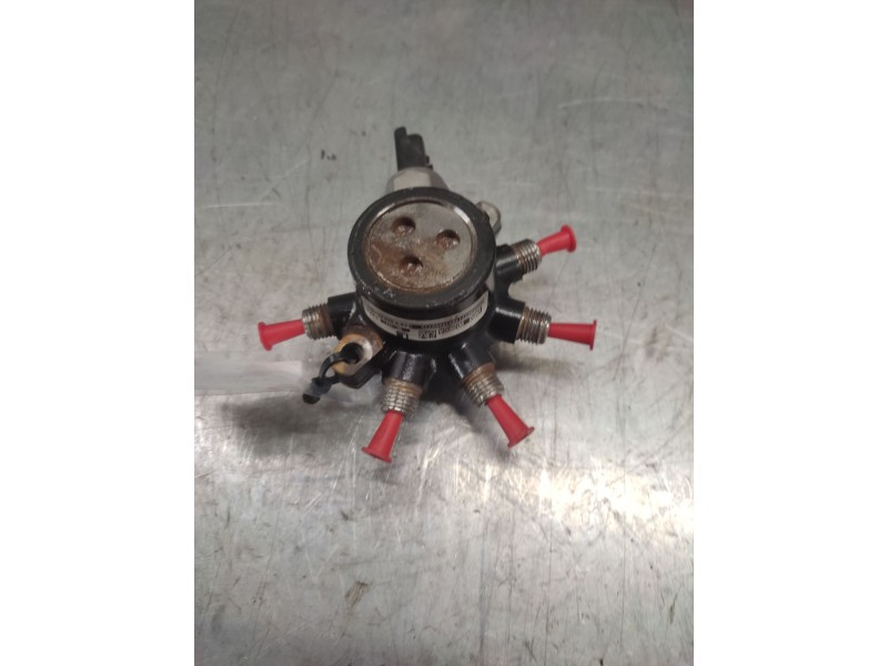 Recambio de rampa inyectora para ford focus berlina (cap) ambiente (d) referencia OEM IAM 4M5Q9D280DA  