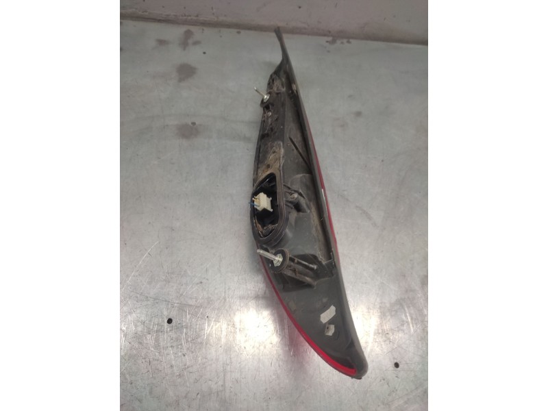 Recambio de piloto trasero derecho para fiat punto berlina (188) 1.3 jtd cat referencia OEM IAM   