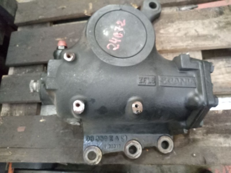 Recambio de caja direccion para scania r i r 480 referencia OEM IAM 1353044  