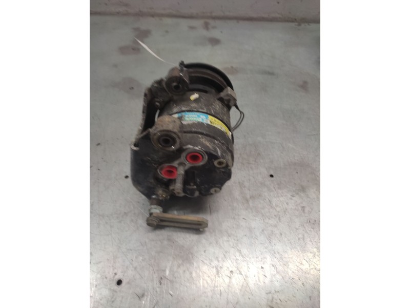 Recambio de compresor aire acondicionado para ssangyong family 2.5 d referencia OEM IAM 5110518  
