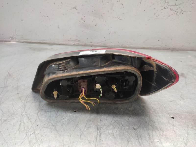 Recambio de piloto trasero izquierdo para peugeot 306 berlina 3/4/5 puertas (s2) style referencia OEM IAM   