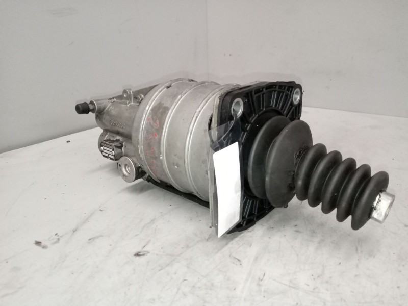 Recambio de servo embrague para iveco eurocargo 05.03  5.9 diesel referencia OEM IAM VG3287  K004295