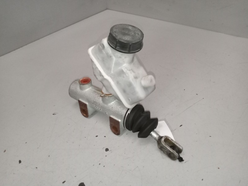 Recambio de bombin embrague para iveco eurocargo tector 5.9 diesel referencia OEM IAM 386090  4853408