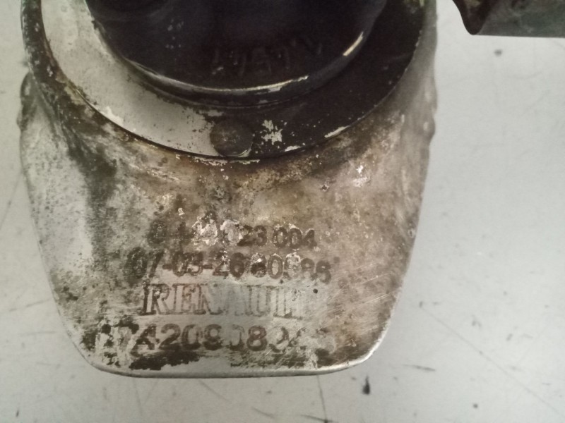 Recambio de inyector para renault magnum ab 2005 12.8 diesel referencia OEM IAM 7420908943  0444023004