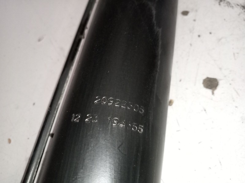 Recambio de brazo elevacion cabina para volvo fm xxx 12.8 diesel referencia OEM IAM 20922305  