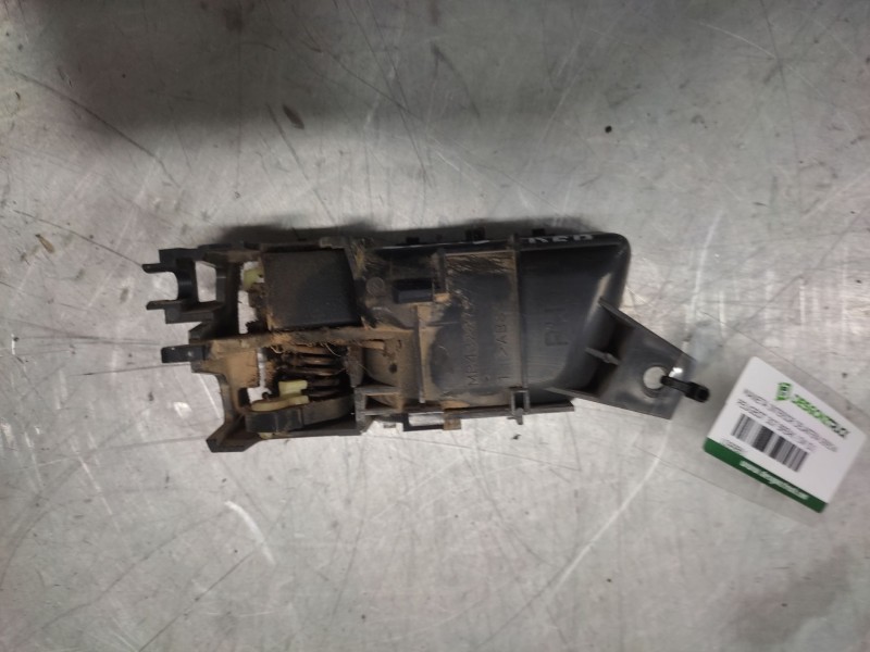 Recambio de maneta interior delantera derecha para mitsubishi pajero -- referencia OEM IAM   