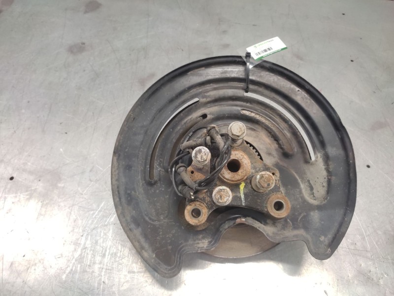 Recambio de mangueta trasera izquierda para renault trafic ii furgoneta (fl) 1.9 dci 100 (fl0c) referencia OEM IAM   