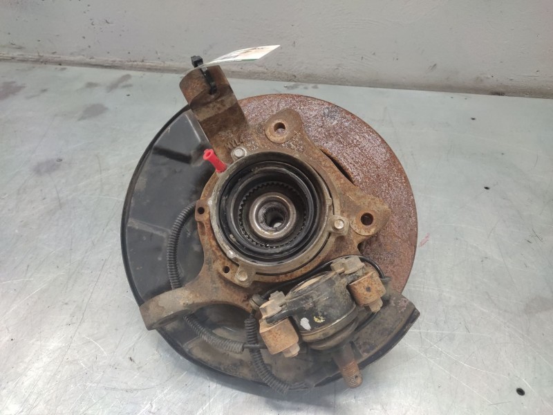 Recambio de mangueta delantera izquierda para ssangyong kyron 270 xdi limited 4wd referencia OEM IAM   