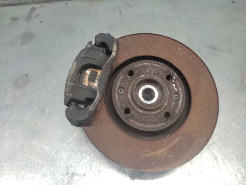 Recambio de mangueta delantera izquierda para peugeot 307 break / sw (s1) sw referencia OEM IAM   