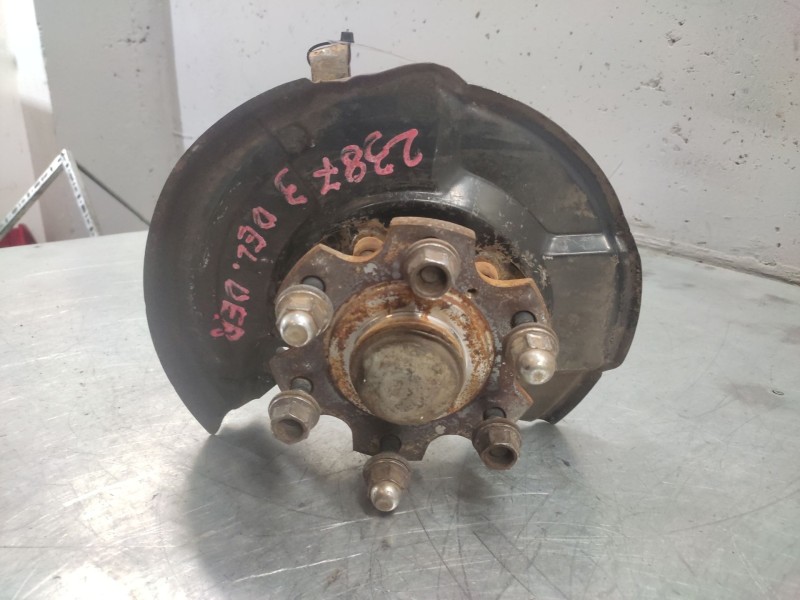 Recambio de mangueta delantera derecha para mitsubishi pajero -- referencia OEM IAM   