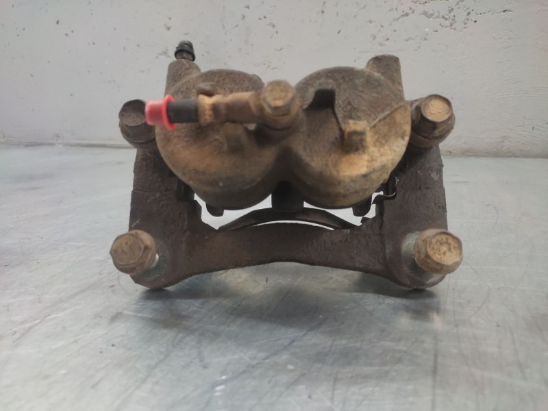 Recambio de pinza freno delantera derecha para mitsubishi pajero -- referencia OEM IAM   