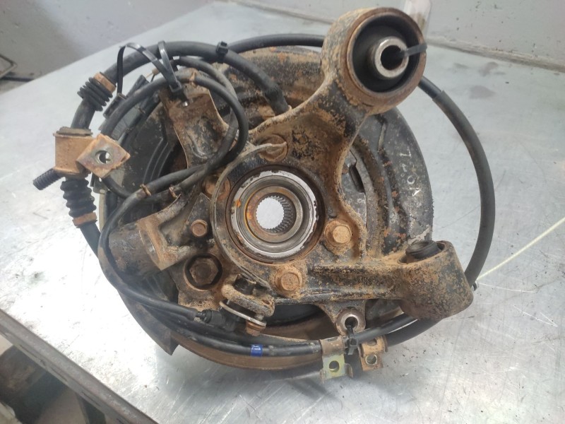 Recambio de mangueta trasera izquierda para mitsubishi pajero -- referencia OEM IAM   