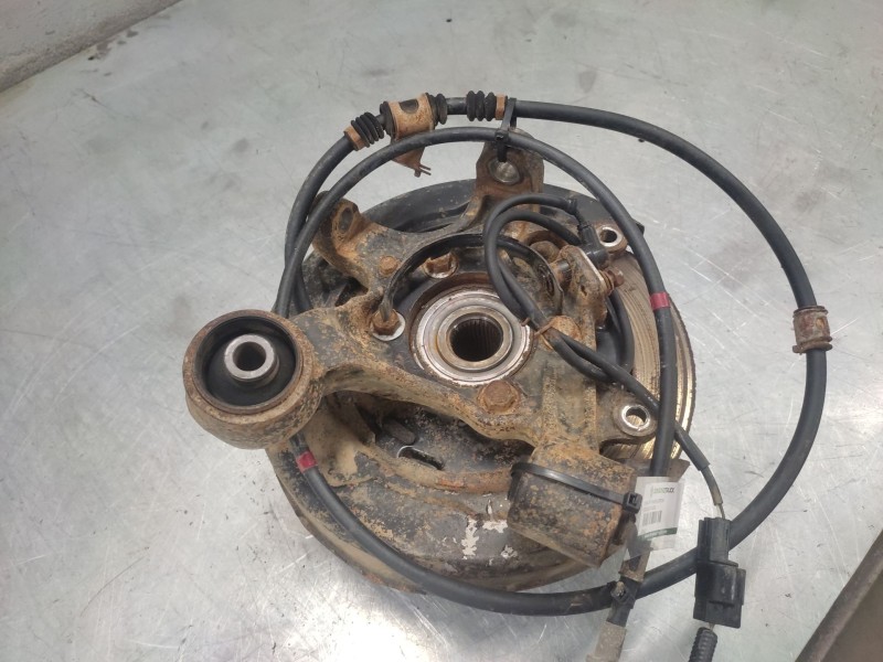 Recambio de mangueta trasera derecha para mitsubishi pajero -- referencia OEM IAM   