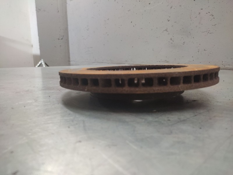 Recambio de disco freno delantero para mitsubishi pajero -- referencia OEM IAM   