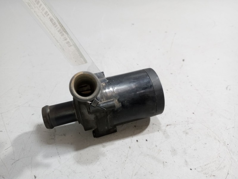 Recambio de bomba agua para daf trucks xf 106 480 referencia OEM IAM 2020448  