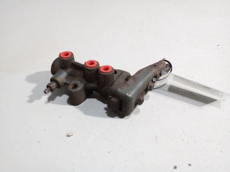 Recambio de repartidor de freno para nissan cabstar 01.04  3.0 diesel referencia OEM IAM   