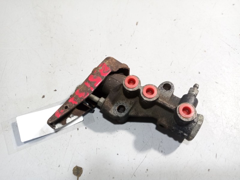 Recambio de repartidor de freno para nissan cabstar 01.04  3.0 diesel referencia OEM IAM   
