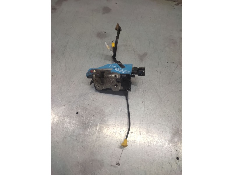 Recambio de cerradura puerta trasera izquierda para peugeot 207 sport referencia OEM IAM  6 PINS 