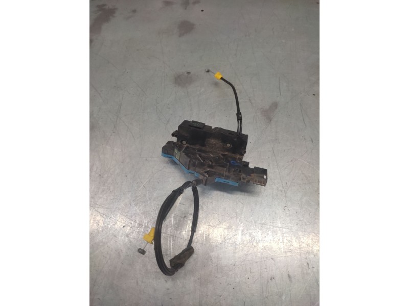 Recambio de cerradura puerta trasera izquierda para peugeot 207 sport referencia OEM IAM  6 PINS 