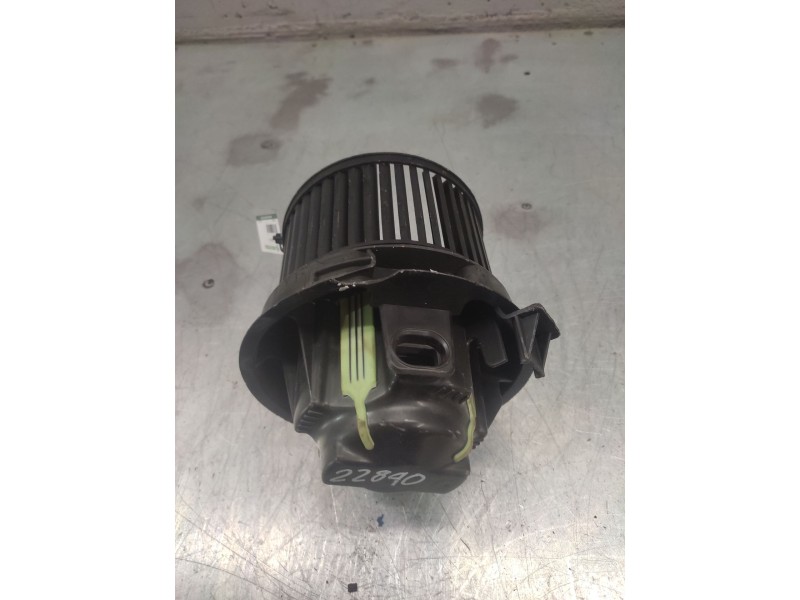 Recambio de ventilador calefaccion para peugeot 207 sport referencia OEM IAM N102097A  