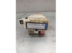 Recambio de caja reles / fusibles para toyota rav 4 (a3) luna referencia OEM IAM 8273042020   2