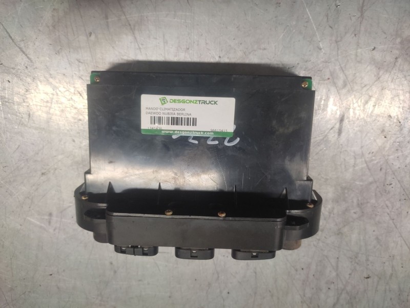 Recambio de mando climatizador para daewoo nubira berlina cdx referencia OEM IAM 96615415  