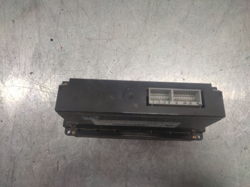 Recambio de mando climatizador para daewoo nubira berlina cdx referencia OEM IAM 96615415  