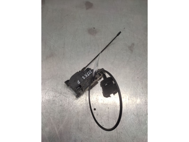 Recambio de cerradura puerta delantera derecha para renault clio iii dynamique referencia OEM IAM  4 PINS 