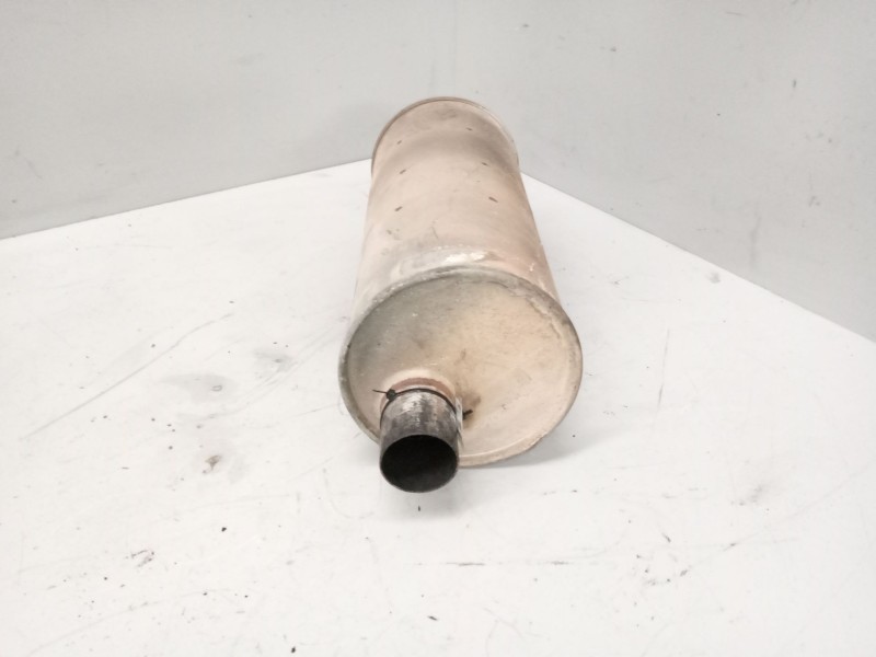 Recambio de silenciador trasero para nissan l35.09 l-35.095 referencia OEM IAM 09100908  